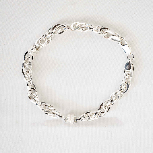 Silver Echo Of Eelegance bracelet - Aayat